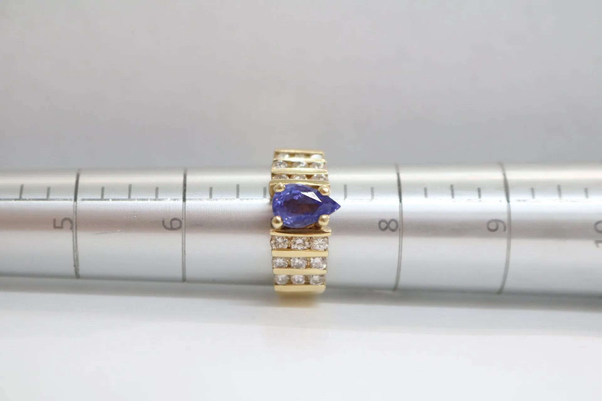 14K Yellow Gold Diamond Ring With Amethyst (Size 7) (Diamonds .54 CTW) (Amethyst 0.75 CTW) (Local Pick-Up Only)