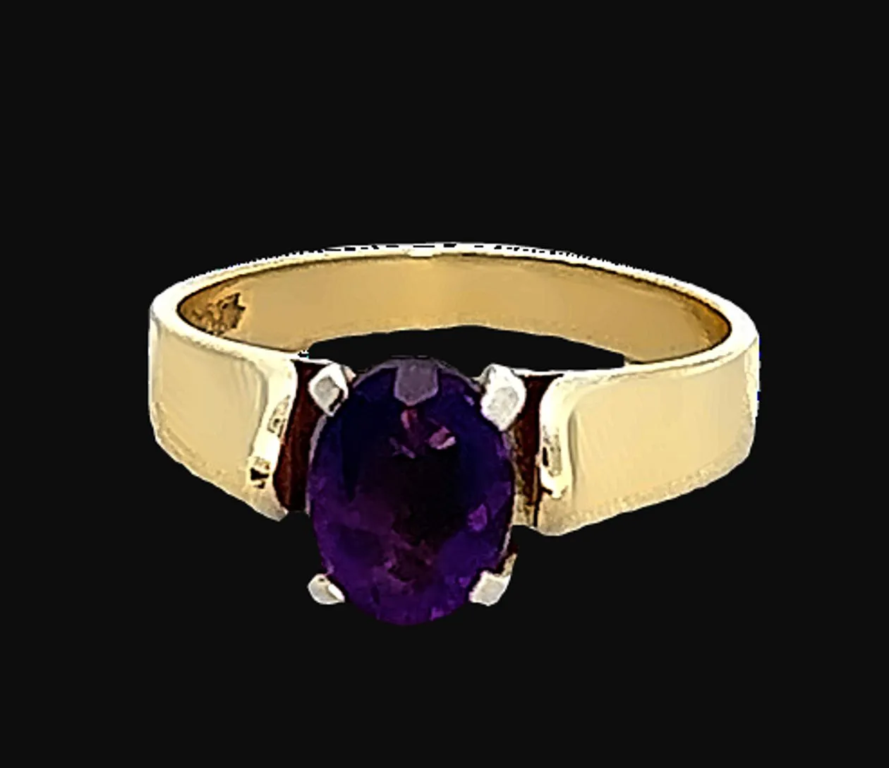 9ct Yellow and White Gold Amethyst Ring