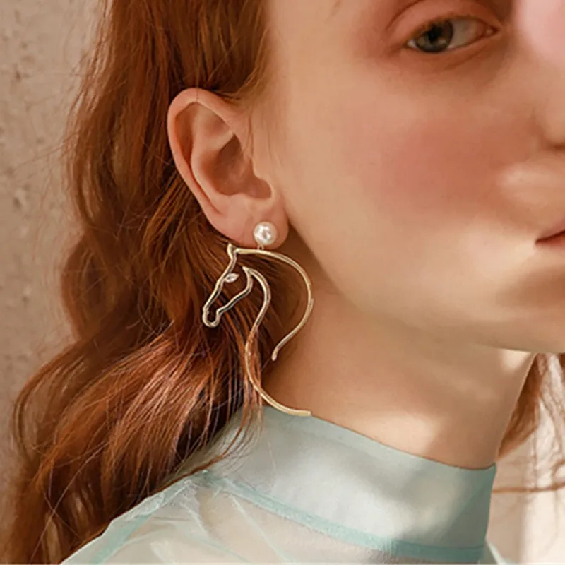 Adorable Horse Pearl Earrings