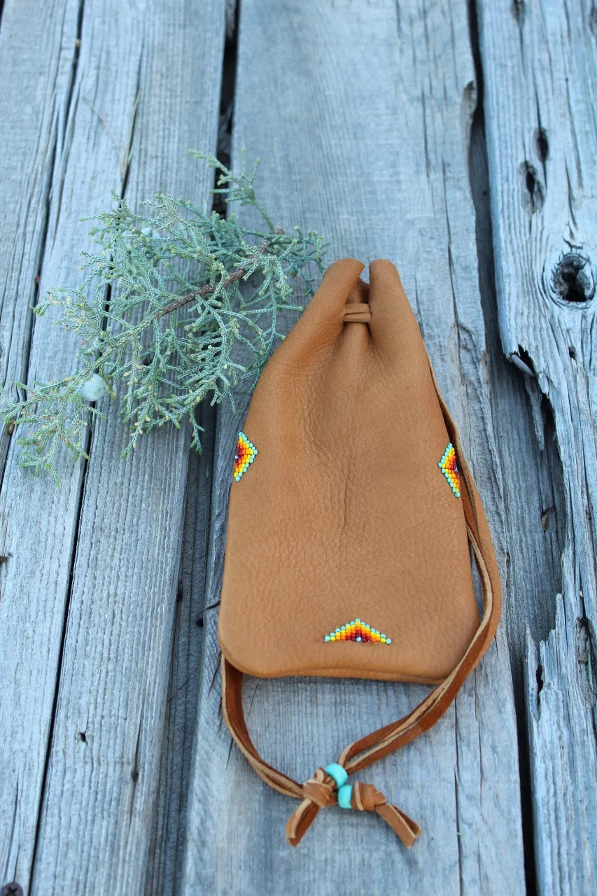 Buckskin leather beaded medicine pouch, large amulet bag