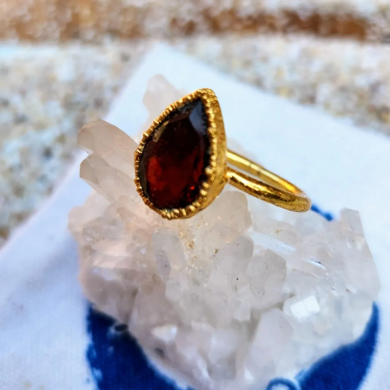 DEEP RED HUES - HANDMADE ELECTROPLATED GOLD / COPPER RING