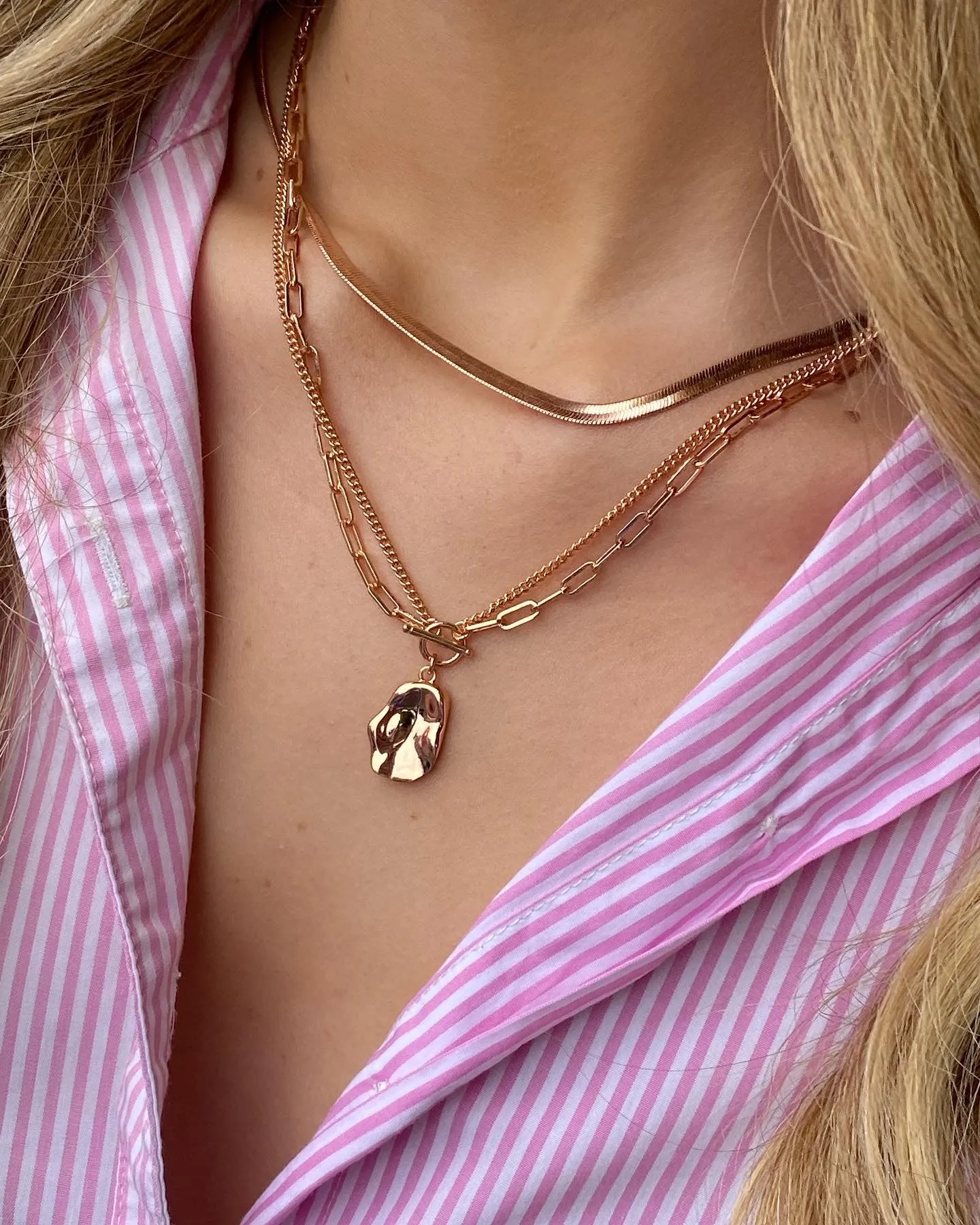 Eden Rose Gold Necklace