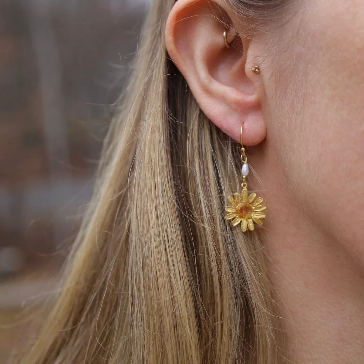 Golden Daisy Wire Earrings with Pearls