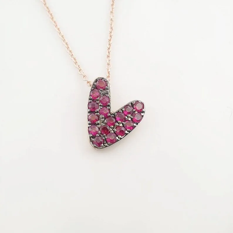 Heart rubies necklace gold