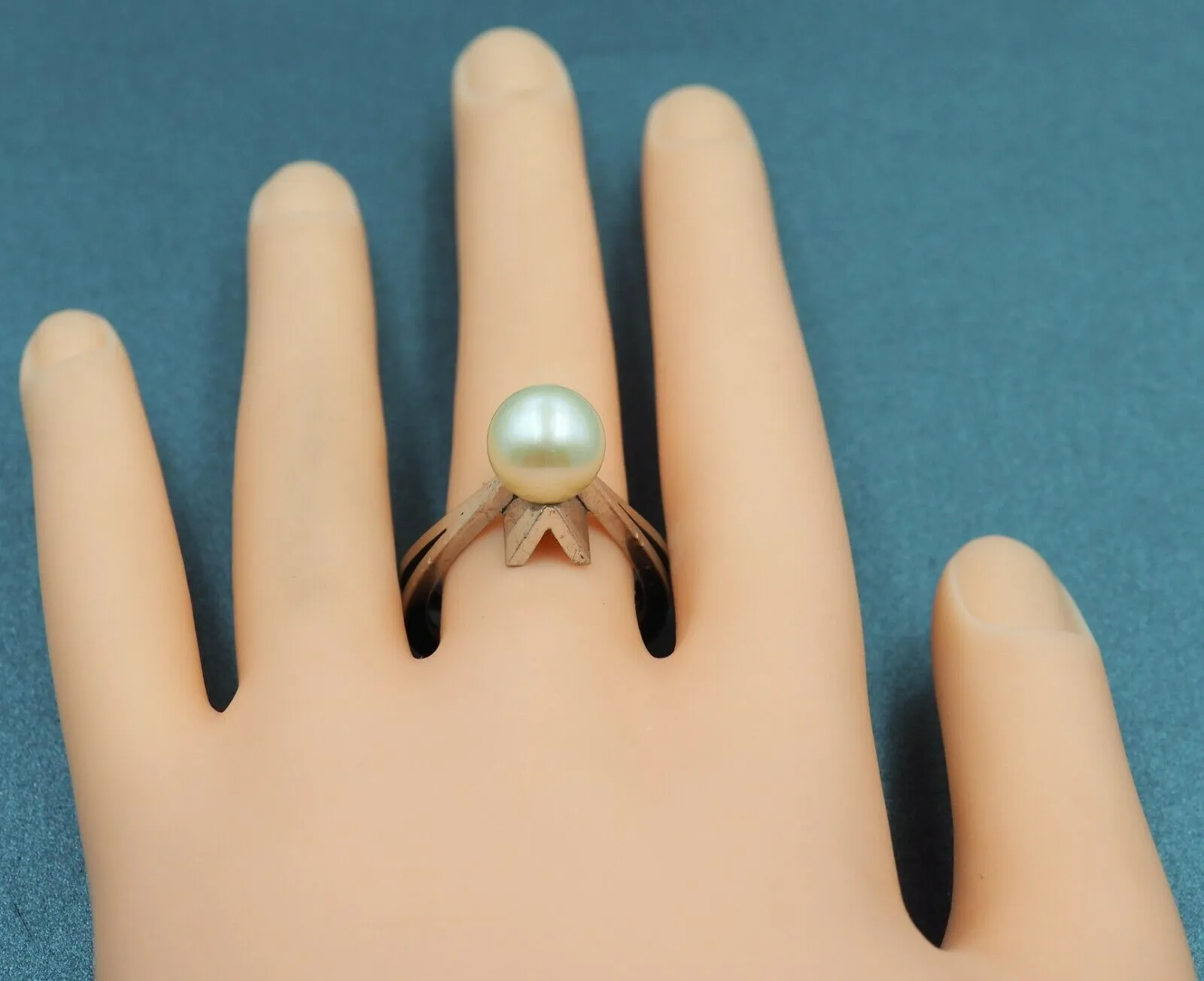 Pearl 14ct White Gold Ring