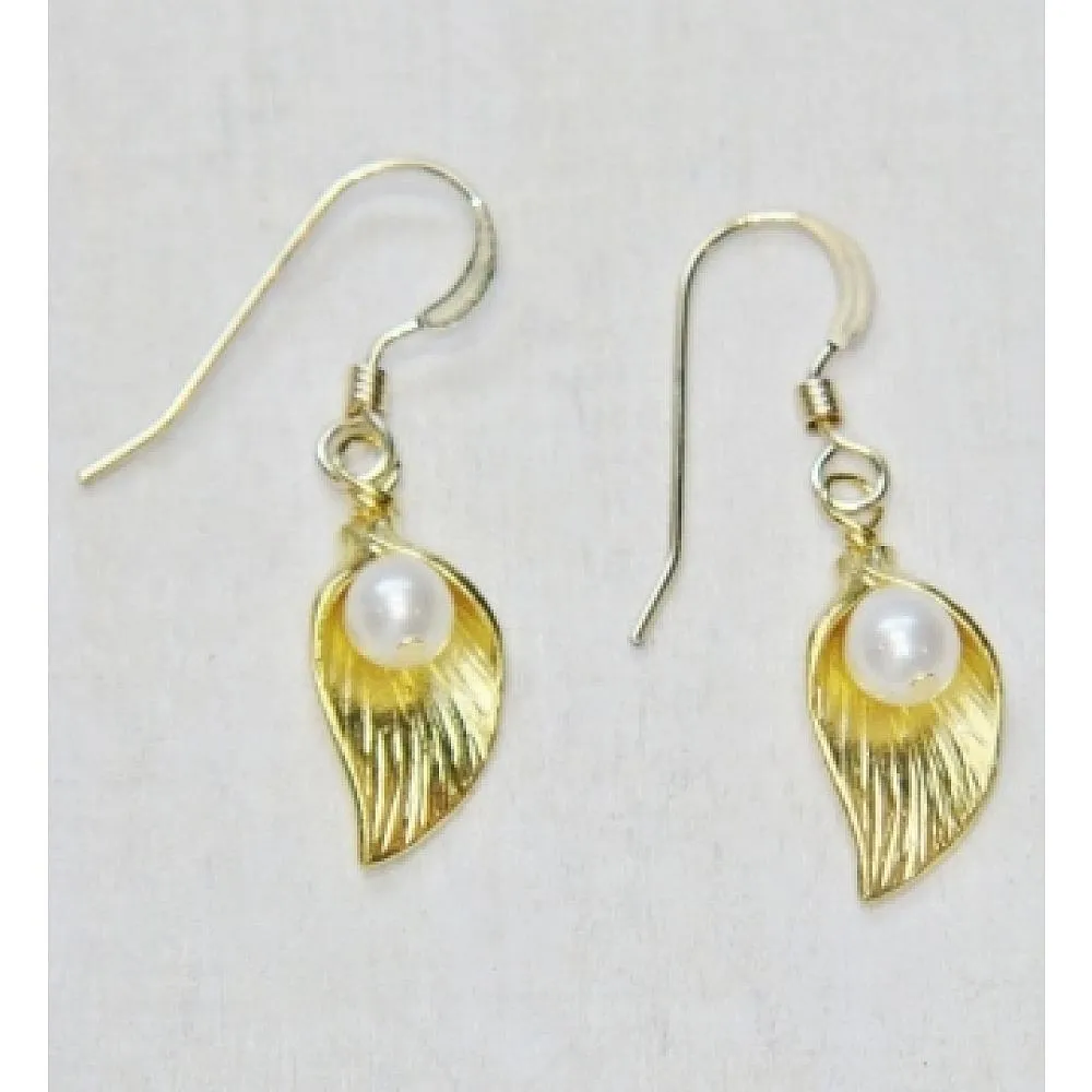 Pearl & Lily Dangles