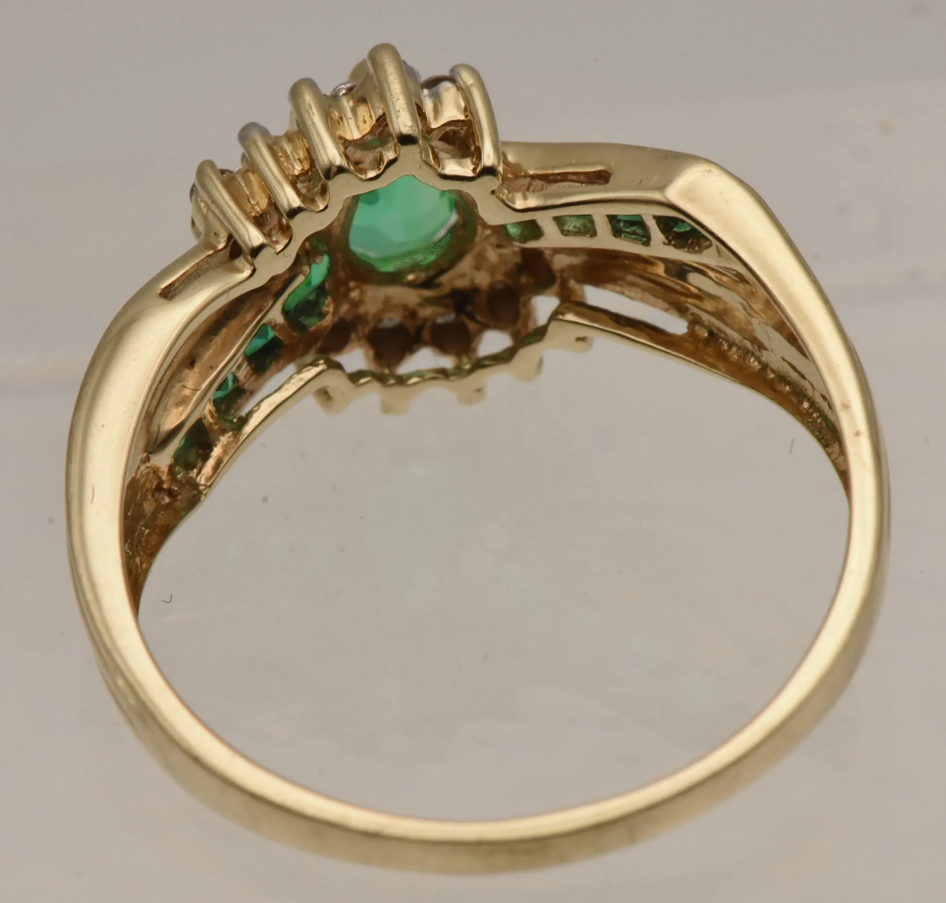 Vintage 14K Gold Synthetic Emerald and Diamonds Ring - Size 8